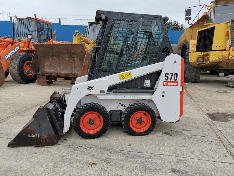 Аренда мини погрузчика Bobcat S70